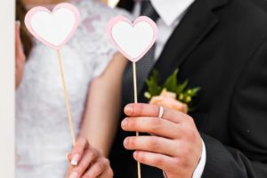 Félicitation mariage humour : faire sourire les mariés